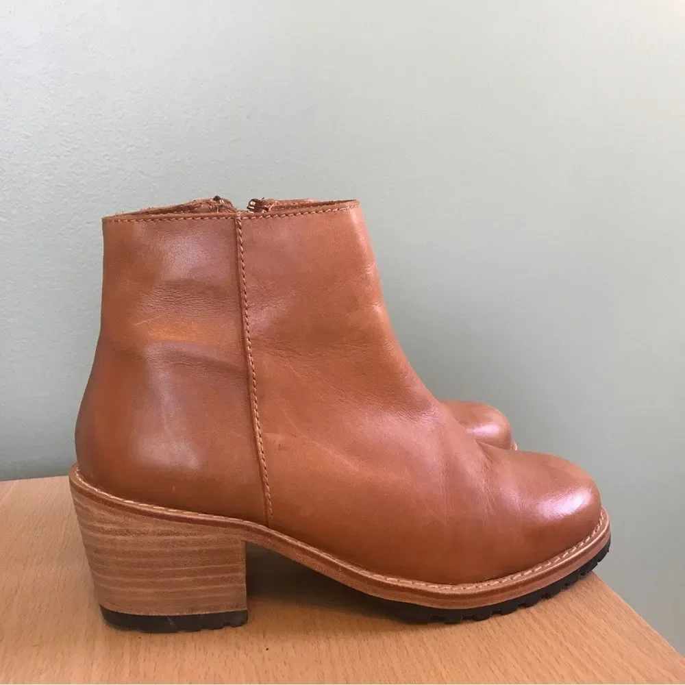 Portland Leather Patina Bourbon Ankle Bootie (8) - Picture 2 of 9